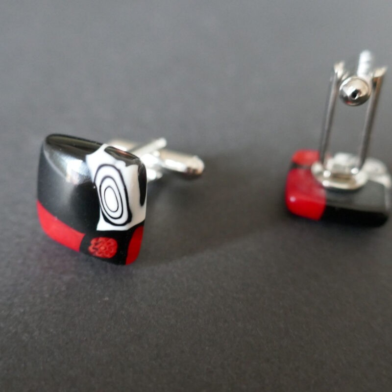 cufflink-glass