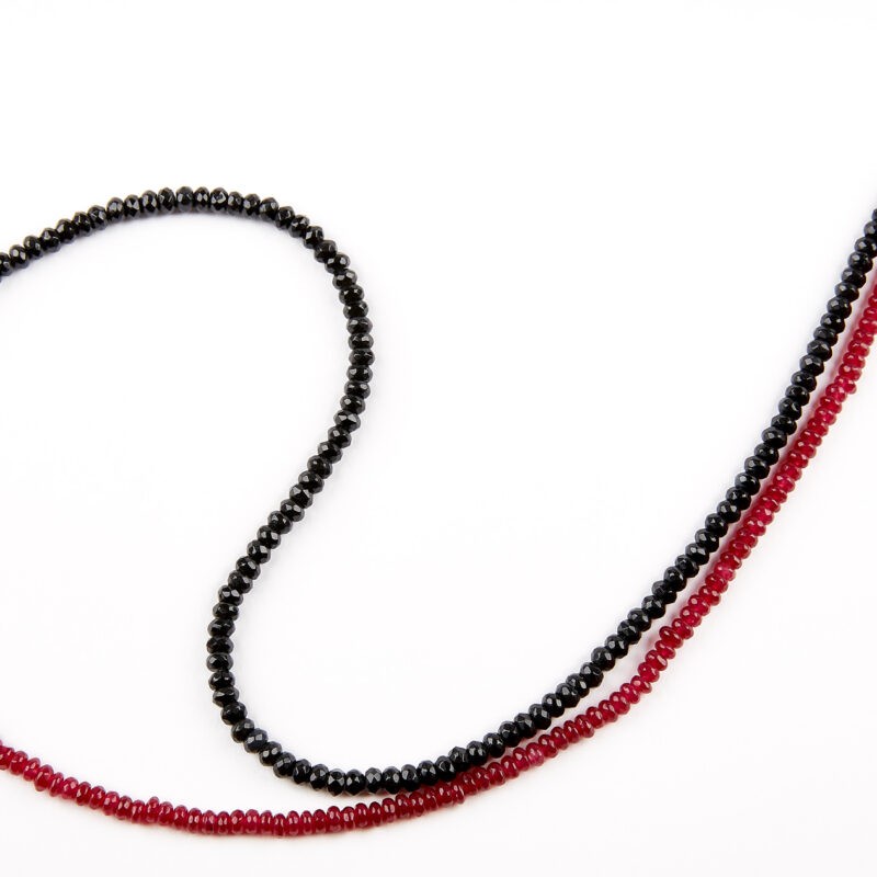 photo-of-onyx-necklaces
