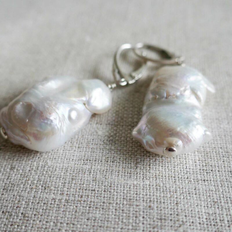 photo-of-pearls-earrings