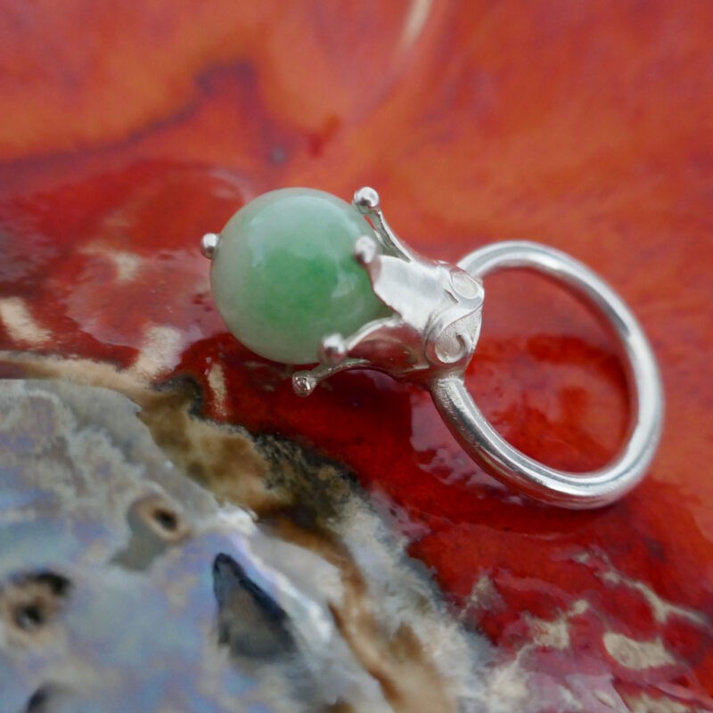 photo-of-queenjade-ring