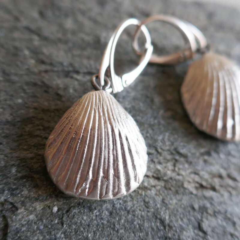 photo-ofshell-earrings