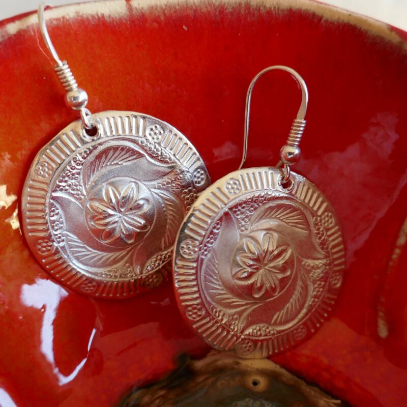 photo-of-earrings-flower-leaf