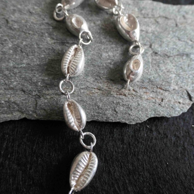 bracelet-cowry-seashell